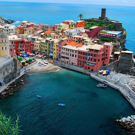 Luminoso Appartamento Vicino Alle Cinque Terre La Spezia Luaran gambar